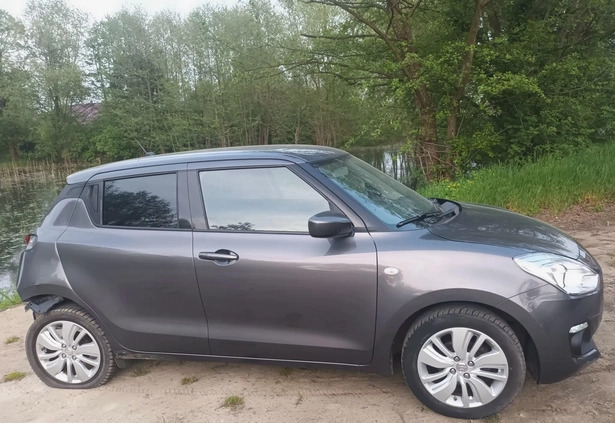 Suzuki Swift cena 32999 przebieg: 46000, rok produkcji 2020 z Wschowa małe 191